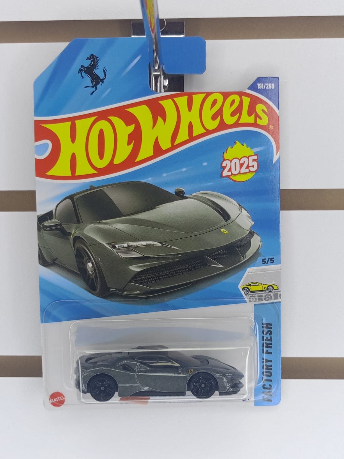 FERRARI SF90 STRADALE(PLOMO)