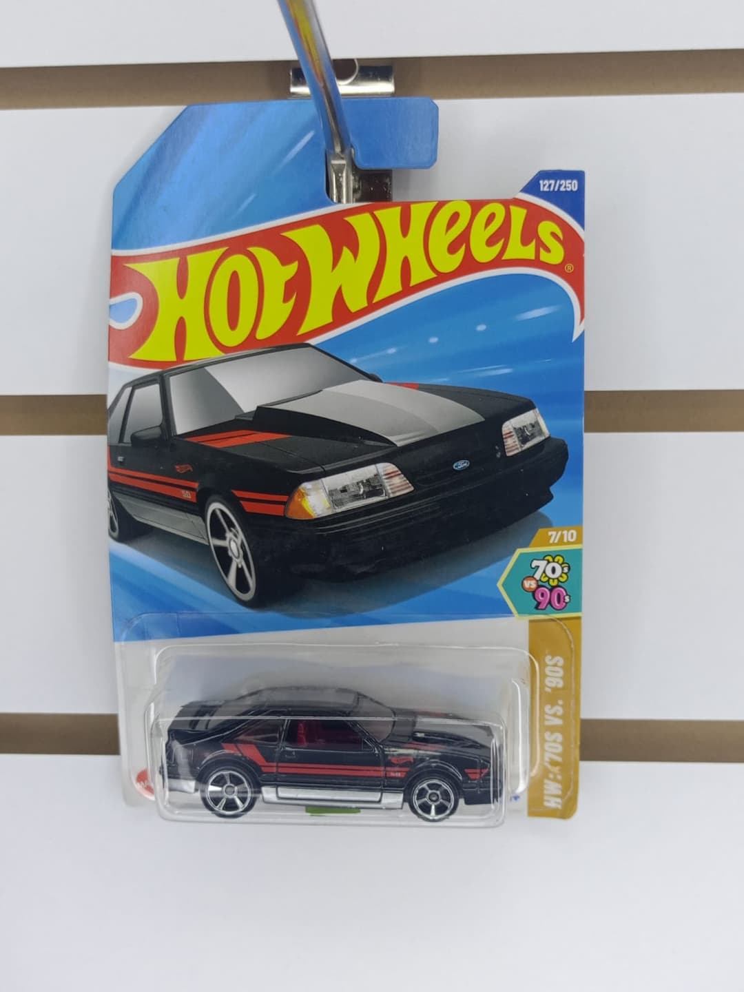 92 FORD MUSTANG (NEGRO)