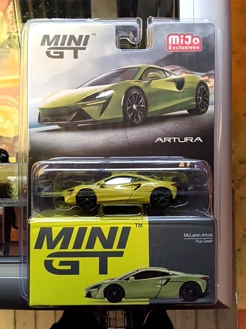 Mclaren Artura N 496