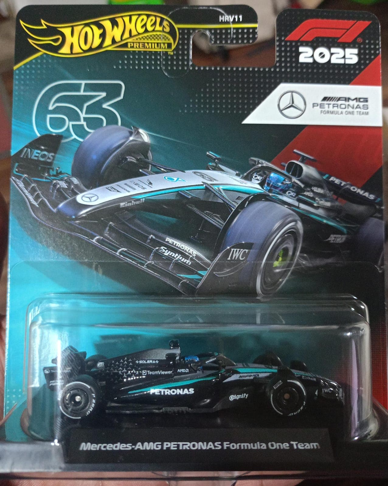 MERCEDES- AMG PETRONAS FORMULA ONE TEAM N63