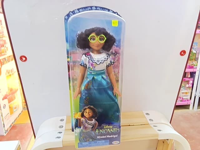 MIRABEL MADRIGAL