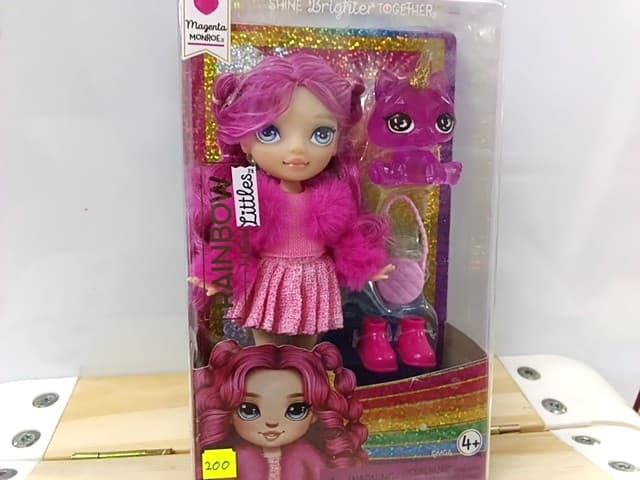 Magenta Monroe