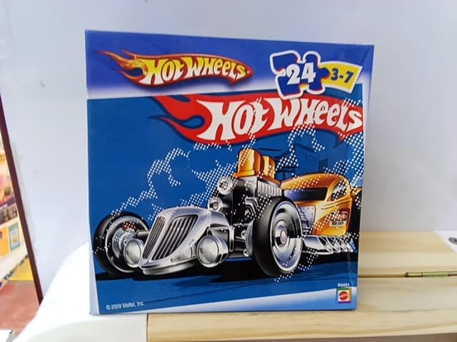 HOTWHEELS