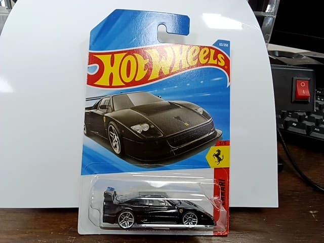 FERRARI F40 COMPETIZIONE