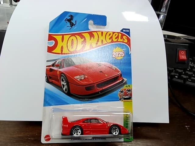 FERRARI F40 COMPETIZIONE