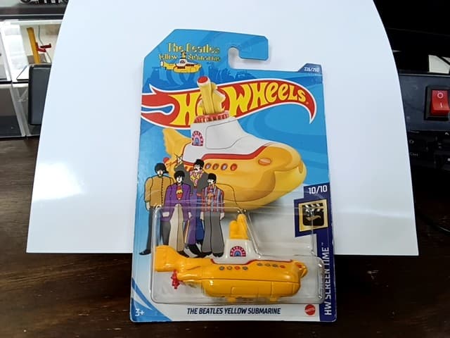 THE BEATLES YELLOW SUBMARINE