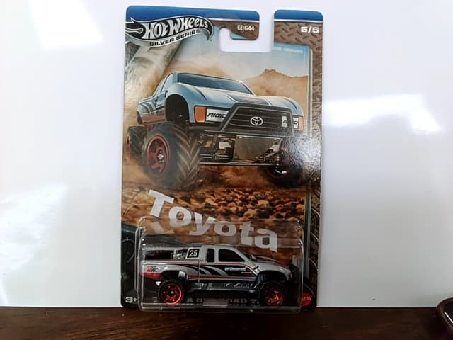 TOYOTA OFF - ROAD TRUCK