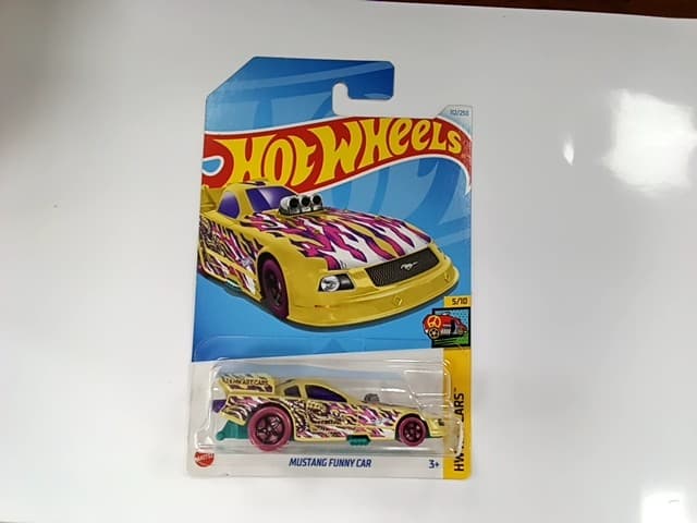 MUSTANG FUNNY CAR (AMARILLO)