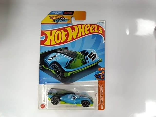 ROLLIN SOLO (CELESTE)