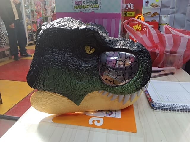 Máscara dino grande