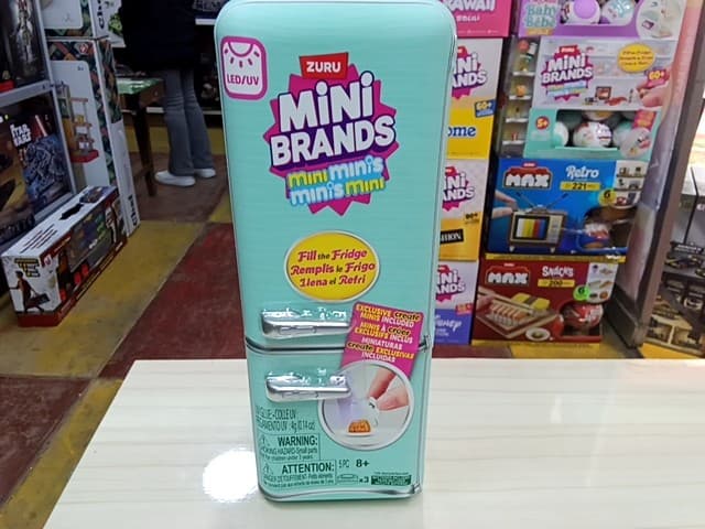 MINI BRANDS REFRIGERADOR