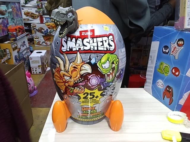 SMASHER DINO VS ALIENS